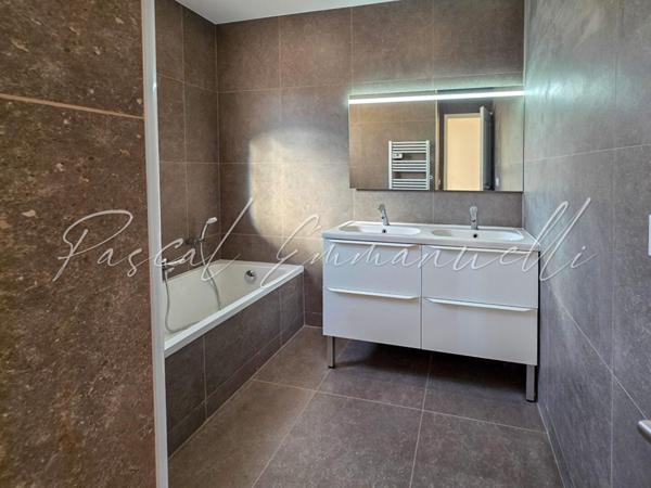 ANTIBES - Maison - Bréguières -Domaine sécurisé - Aperçu mer