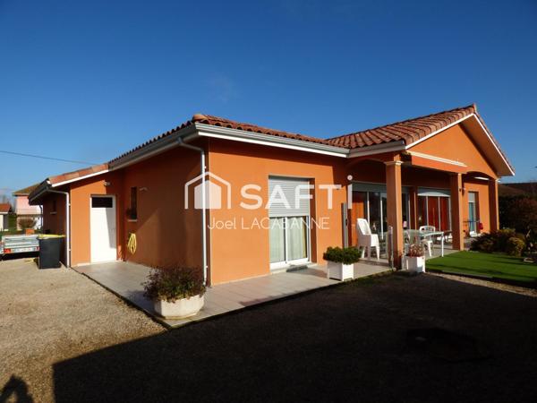 Villa plain pied 165 m², cuisine aménagée/salon de 52 m², 2 chambres, bureau. garage