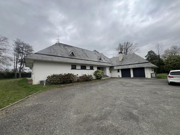 Villa Odos 7 pièce(s)