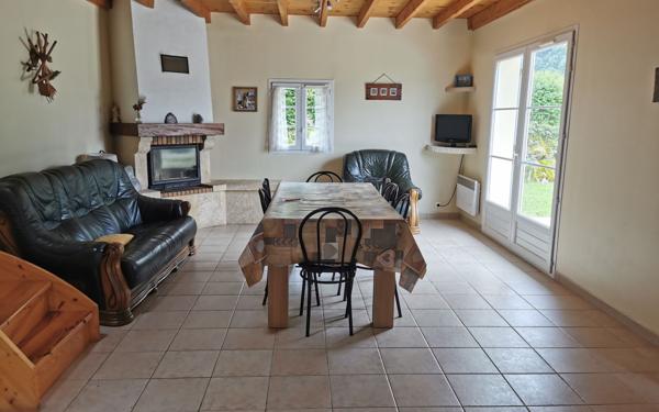 Maison à vendre    4 pièces •  Eaux-Bonnes