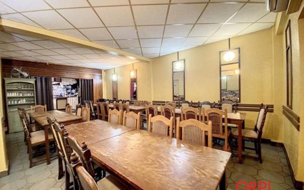 Immeuble à vendre    4 pièces • 186 m2 Bagnolet