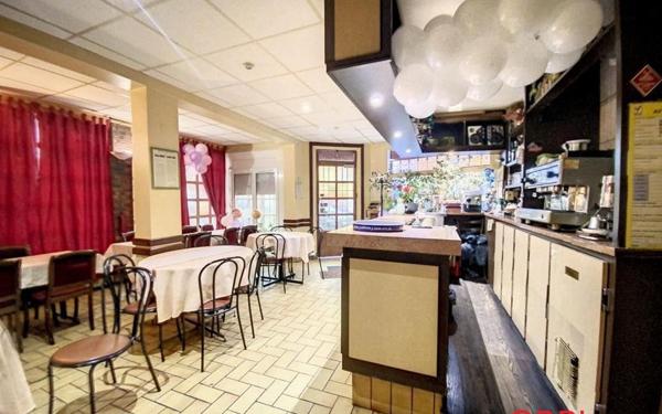 Immeuble à vendre    4 pièces • 186 m2 Bagnolet