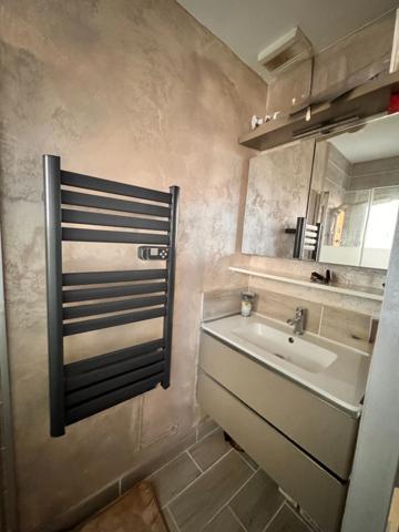 AUDENGE – Maison avec dépendance et piscine dans quartier calme et recherché