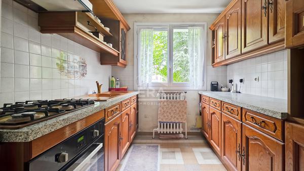 Maison Noisy Le Sec  maison de 4 pièces 61.22 m2 avec terrasse, jardin et combles