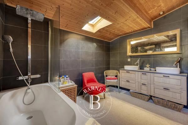 Megève, Chalet 5 Chambres -  203 m² à vendre