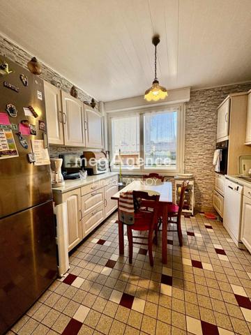 Maison à DESVRES, 62240 - 4 pièces 92m²