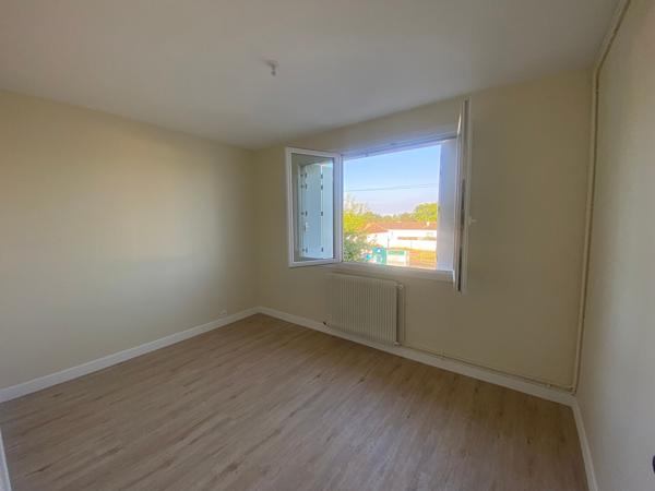 APPARTEMENT T4 NIORT - 74 M²- QUARTIER CHOLETTE