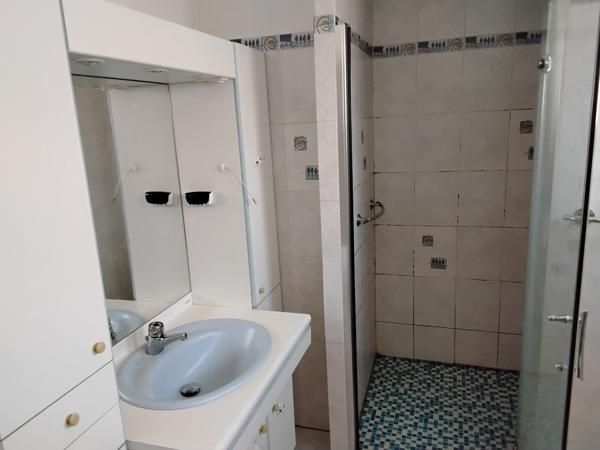 Dans petite résidence, grand T4 de 93m² avec garage double Saint-Jean-de-Maurienne (73300)