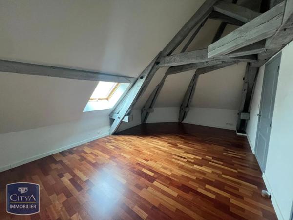 Appartement à louer 3 pièces 62.41m² Chinon (37500)