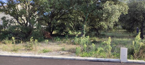 Terrain à bâtir de 1821 m² - très bel emplacement - Entièrement viabilisé  La Baume-de-Transit (26790)