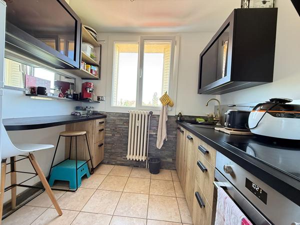 Appartement Lons-Le-Saunier 4 pièces / 2 chambres / garage / 63,69 m²