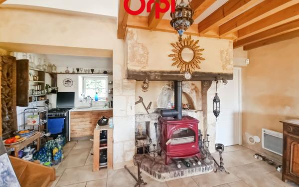 Maison à vendre    2 pièces •  Colonard-Corubert