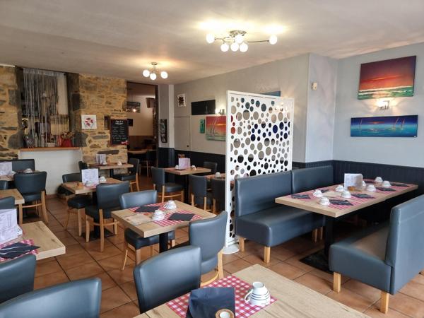 Fonds de commerce à vendre à Landerneau avec vue sur l'Elorn