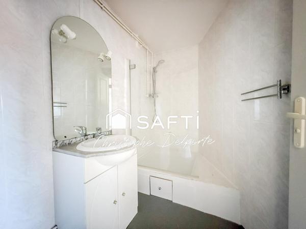 Face aux facs : T2 lumineux au calme