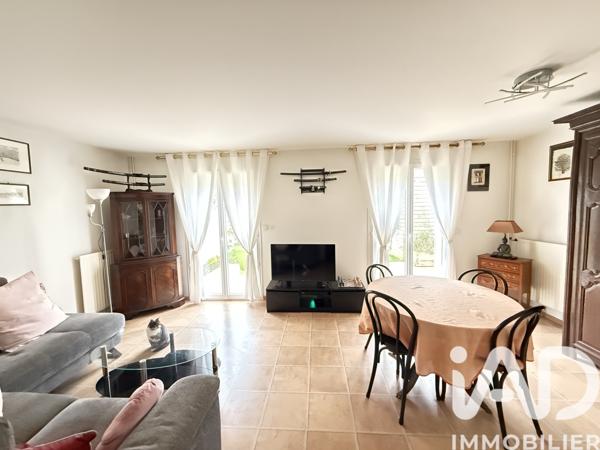 Maison à vendre 5 pièces 94 m² Savigny-le-Temple