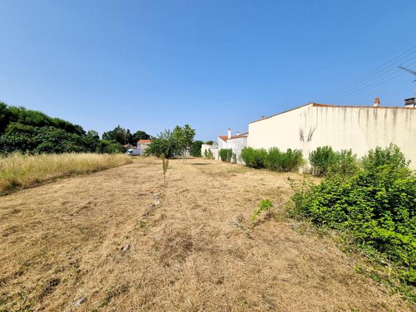 AYTRE SECTEUR LA COURBE - TERRAIN 500M2 - LIBRE DE CONSTRUCTEUR