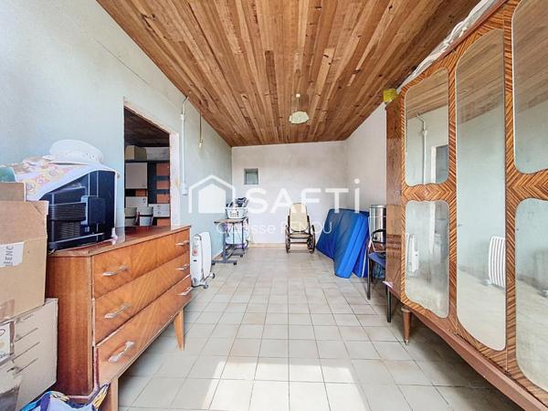 Projet à saisir : maison + maisonnette + chai + terrain