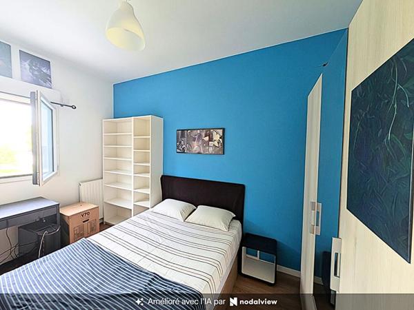 T4 duplex avec terrasse, vue sur espace vert et parking