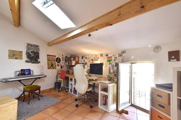 Élégante maison de caractère avec terrasse au cœur du centre historique
