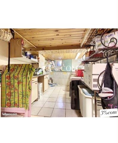 Maison
                                                                                                                                                                                                                                                                                                                        6 pièce(s)                                                                                                                                                                                                          2 chambre(s)                                                                                                                                                                                                          98  m²