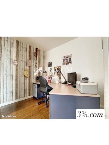 Maison
                                                                                                                                                                                                                                                                                                                        6 pièce(s)                                                                                                                                                                                                          2 chambre(s)                                                                                                                                                                                                          98  m²