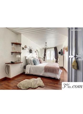 Maison
                                                                                                                                                                                                                                                                                                                        6 pièce(s)                                                                                                                                                                                                          2 chambre(s)                                                                                                                                                                                                          98  m²