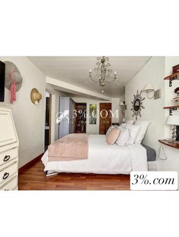 Maison
                                                                                                                                                                                                                                                                                                                        6 pièce(s)                                                                                                                                                                                                          2 chambre(s)                                                                                                                                                                                                          98  m²