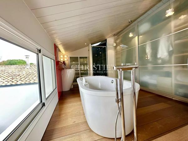 Splendide Propriété avec Piscine et Garage