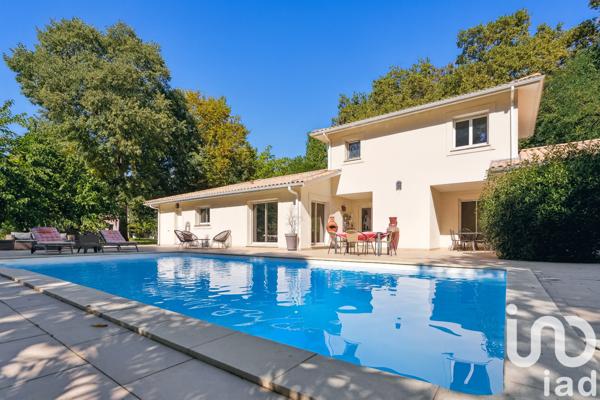 Maison à vendre 6 pièces 190 m² Villenave-d'Ornon