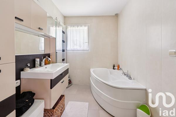 Maison à vendre 6 pièces 190 m² Villenave-d'Ornon