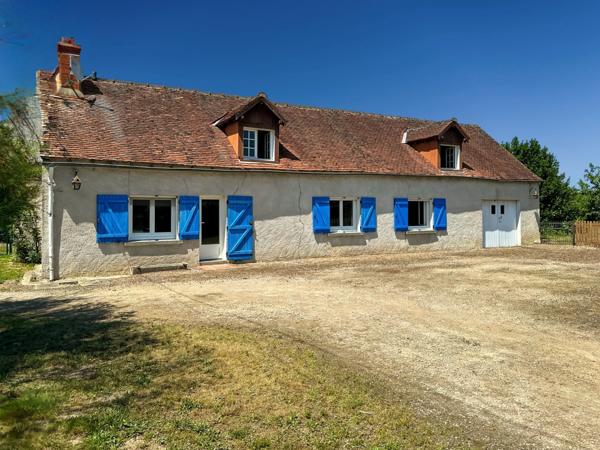 Propriete à vendre  proche de VILLEFRANCHE D'ALLIER (03) Maison , granges ,écurie ,  garage , Terrain 10 ha