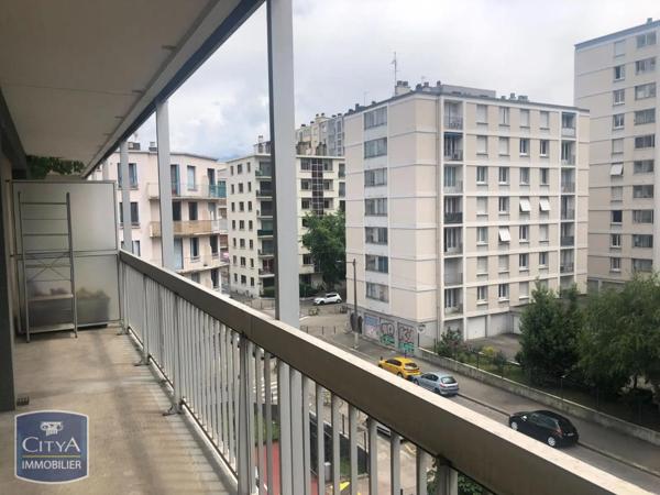 Appartement à louer 3 pièces 81.22m²