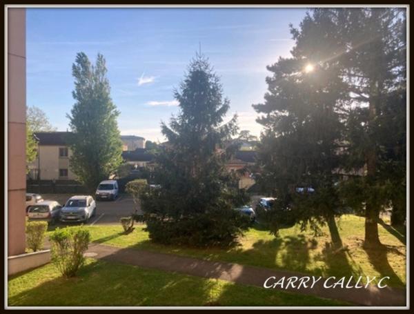 Appartement à vendre 3 chambres et balcon à SAINT MAURICE DE BEYNOST (01)
