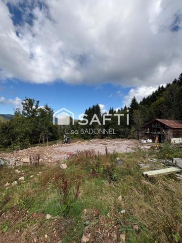 Terrain rare de 10875 m2 à bâtir avec permis