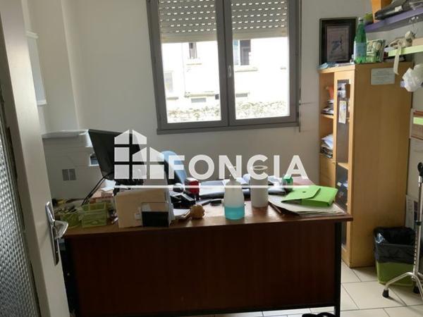 À vendre Local commercial 97 m² - Tournon-sur-rhône 07300