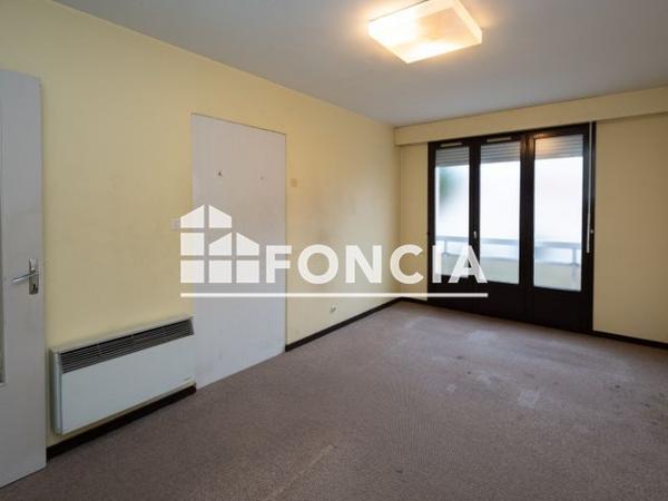 À vendre Local commercial 97 m² - Tournon-sur-rhône 07300