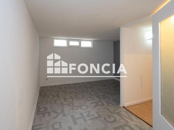 À vendre Local commercial 97 m² - Tournon-sur-rhône 07300