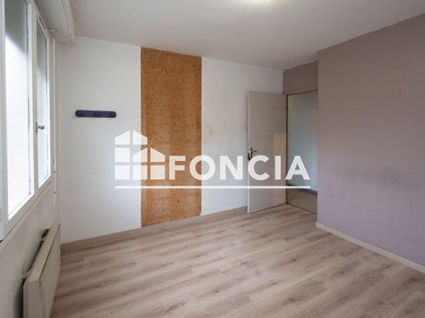 À vendre Local commercial 97 m² - Tournon-sur-rhône 07300