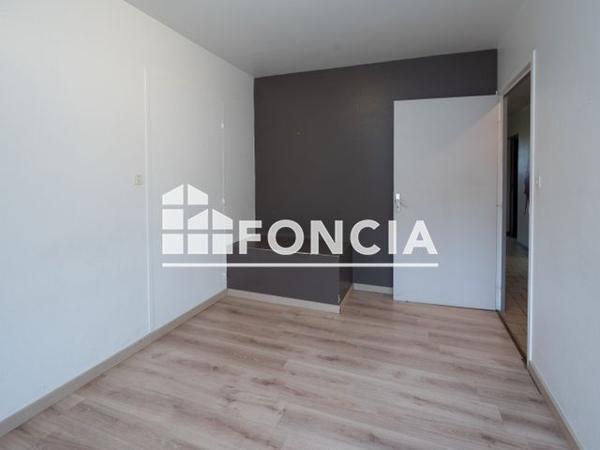 À vendre Local commercial 97 m² - Tournon-sur-rhône 07300