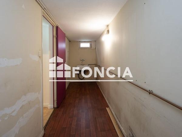 À vendre Local commercial 97 m² - Tournon-sur-rhône 07300