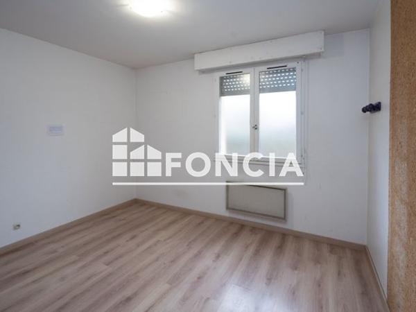 À vendre Local commercial 97 m² - Tournon-sur-rhône 07300