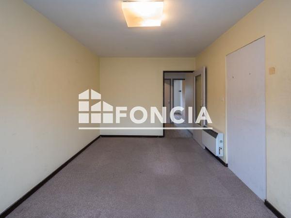 À vendre Local commercial 97 m² - Tournon-sur-rhône 07300