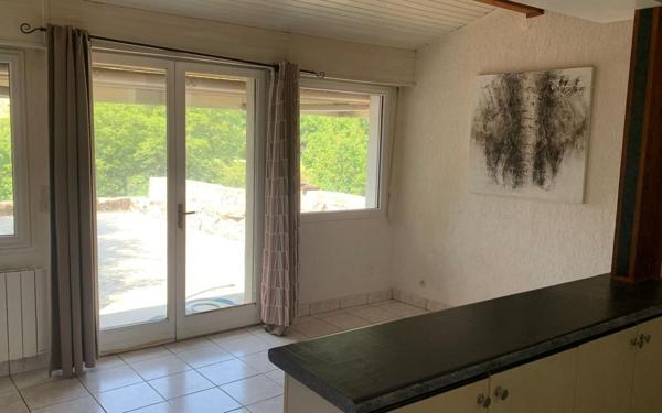 Maison à vendre    4 pièces •  Châtillon-en-Michaille