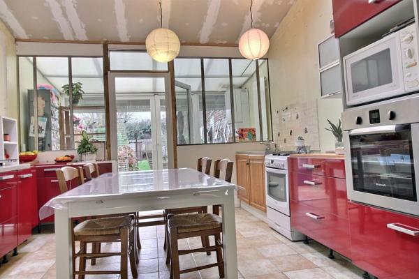 Maison Lomme 97.24 m2,3 chambres, dressing, 2 wc, jardin- rue calme