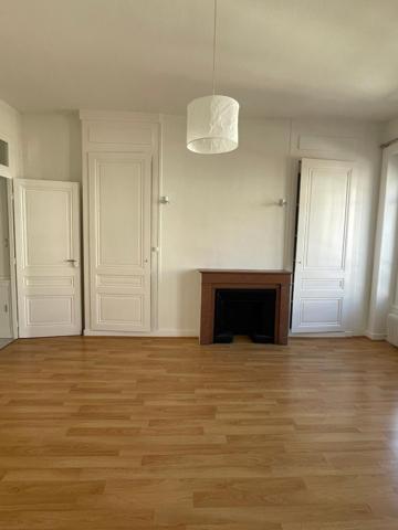 Appartement · Location Lyon (69006) 2 pièces · 66m²