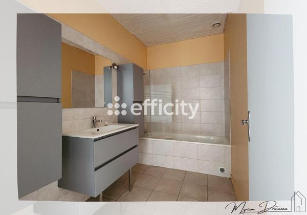 Maison
         4 pièces
        - 118 m² 228 800 € *