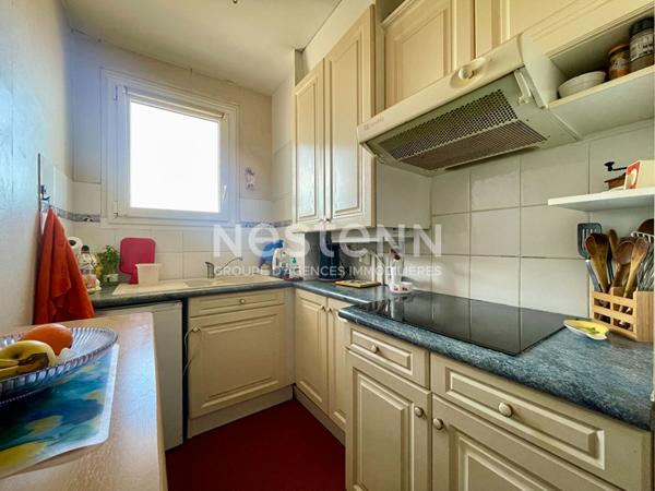 Bordeaux centre quartier Nansouty  T2 40m2 plus un cellier balcon expo SUD