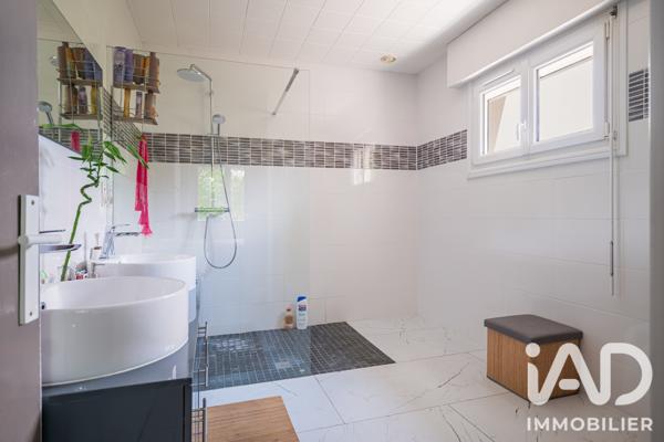 Maison à vendre 10 pièces 314,67 m² Ruaudin