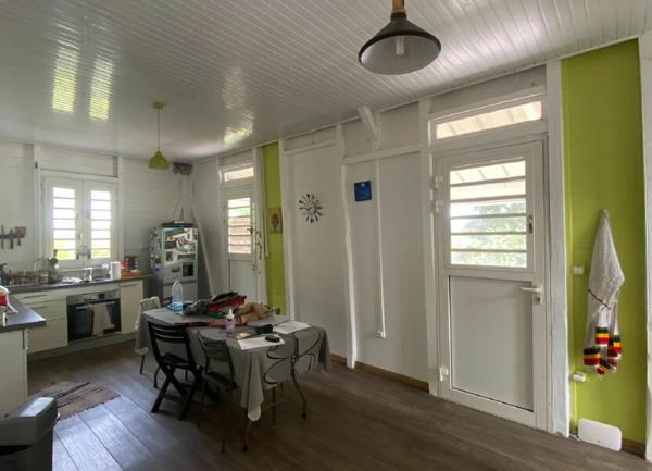 Maison à vendre    5 pièces •  Rivière-Pilote