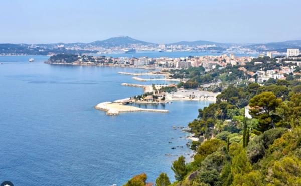 Maison à vendre 5 pièces LA GARDE (83)